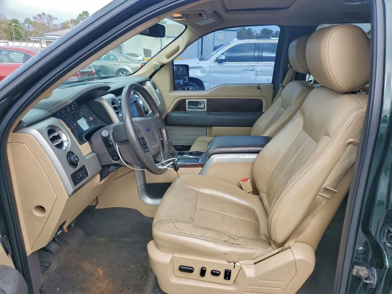 Ford F-150 Supercrew Image 8