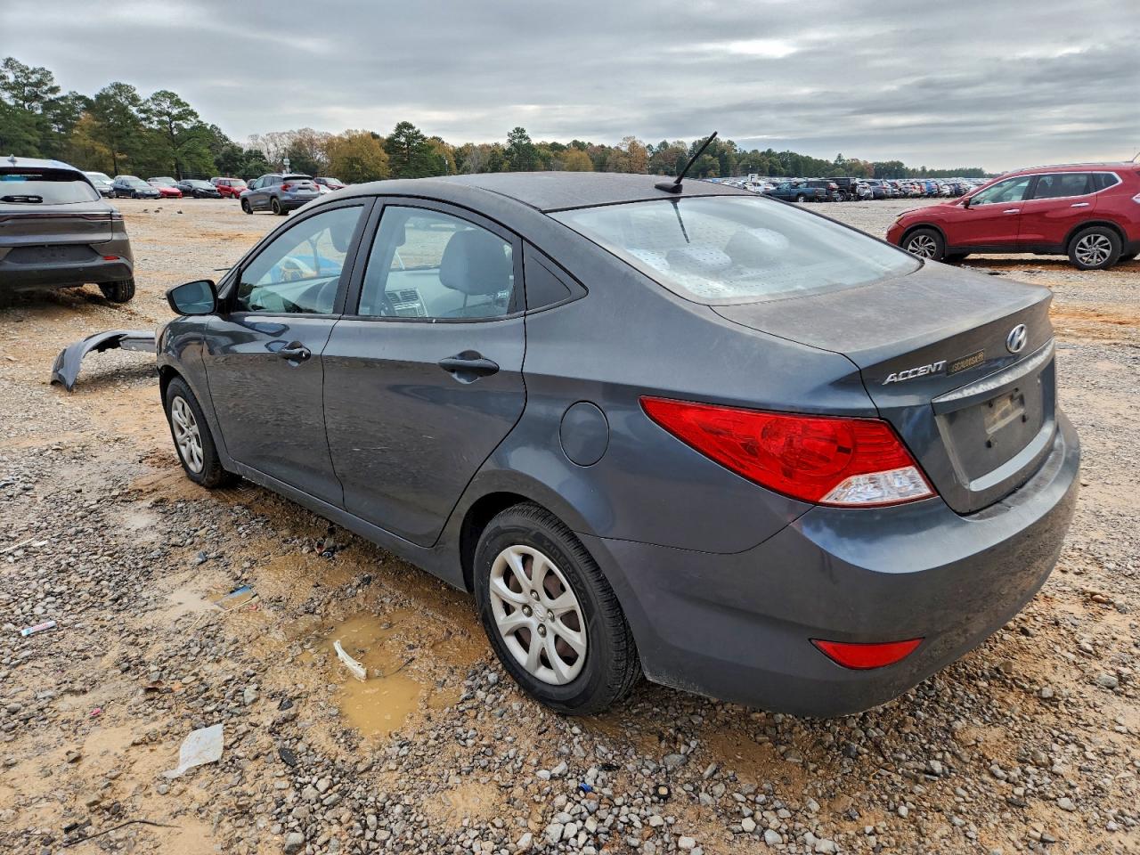 Hyundai ACCENT Gls Image 3