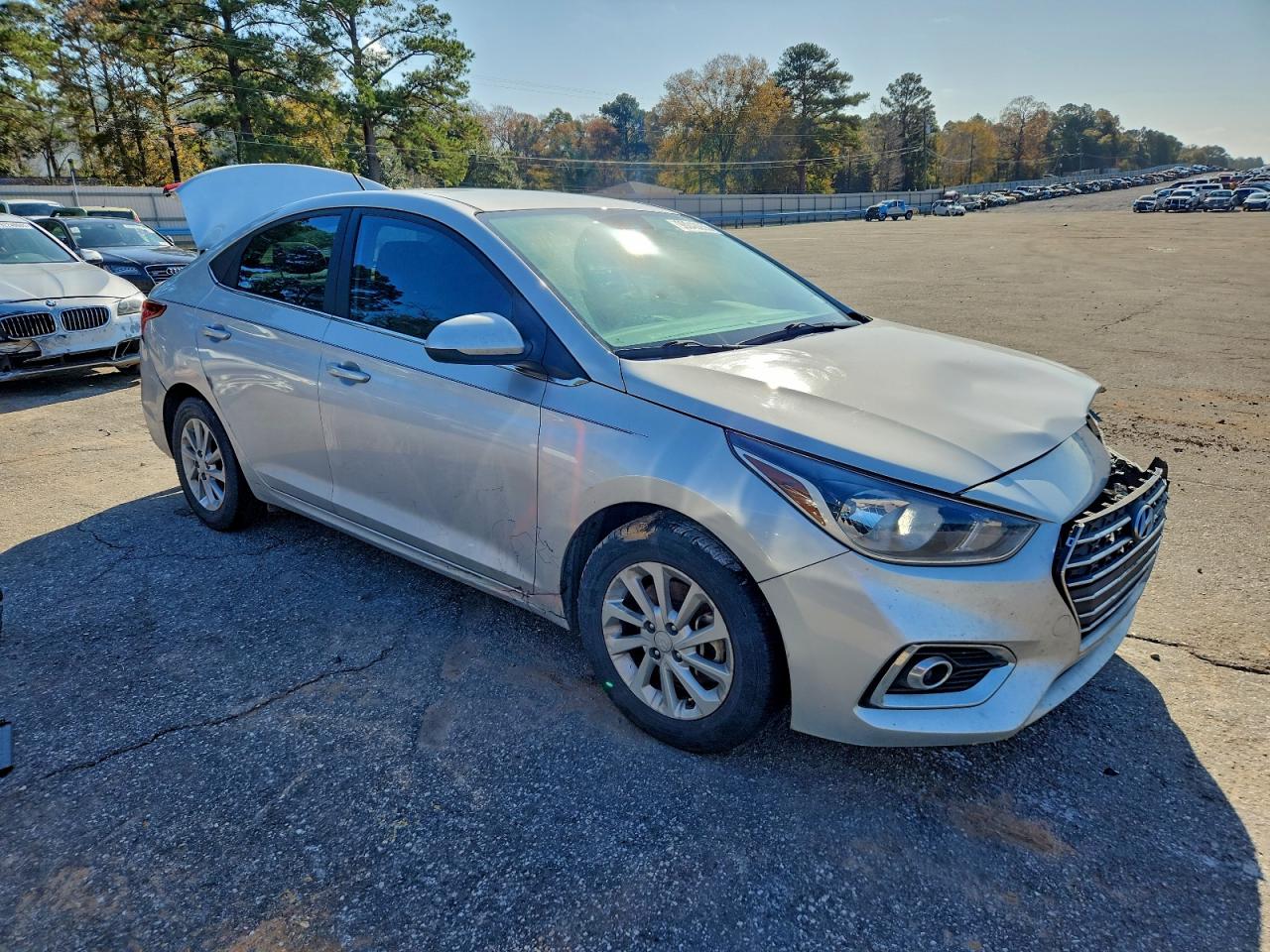 Hyundai ACCENT Se Image 8