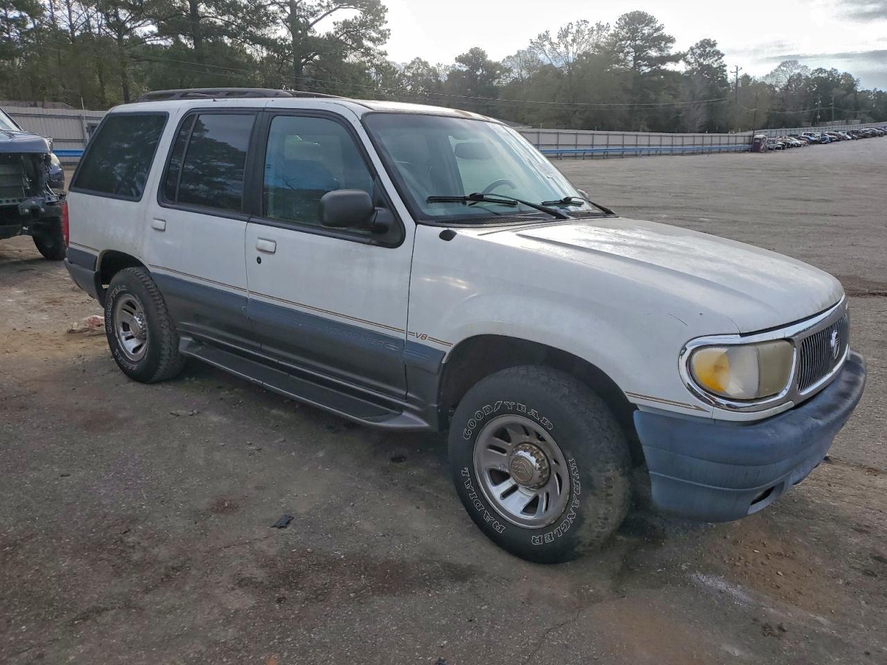 Mercury Mountainer Image 3