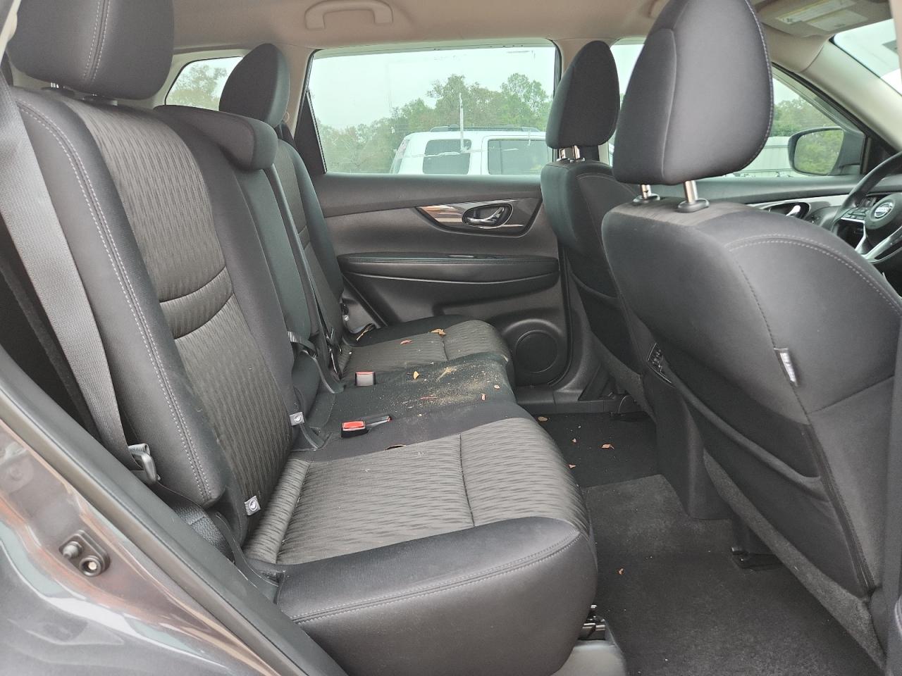 Nissan Rogue Sv Image 7