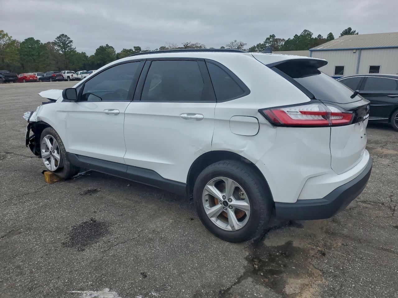 Ford Edge Se Image 3