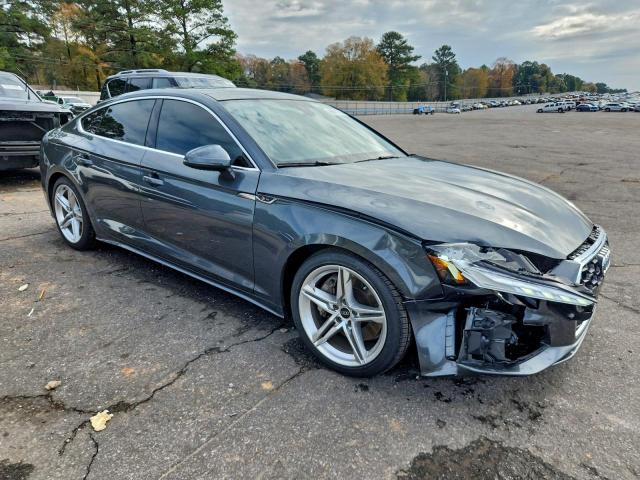 Audi A5 Premium Plus 45 Image 3