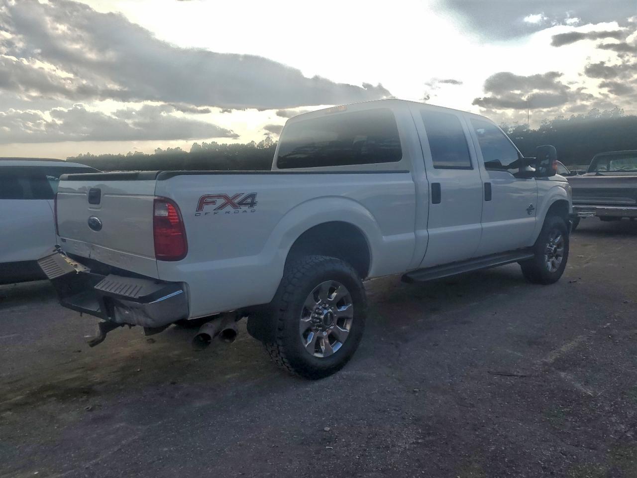Ford F-250 Super Duty Image 11