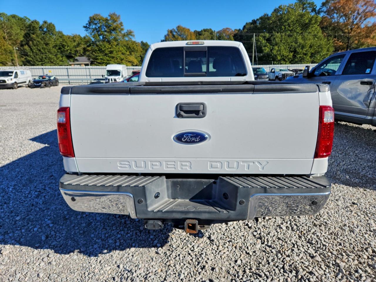Ford F-350 Super Duty Image 9