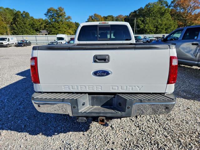 Ford F-350 Super Duty Image 9