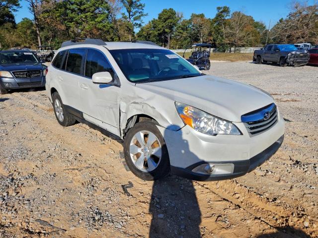 Subaru Outback 2.5i Image 2