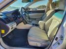 Subaru Outback 2.5i Image 12