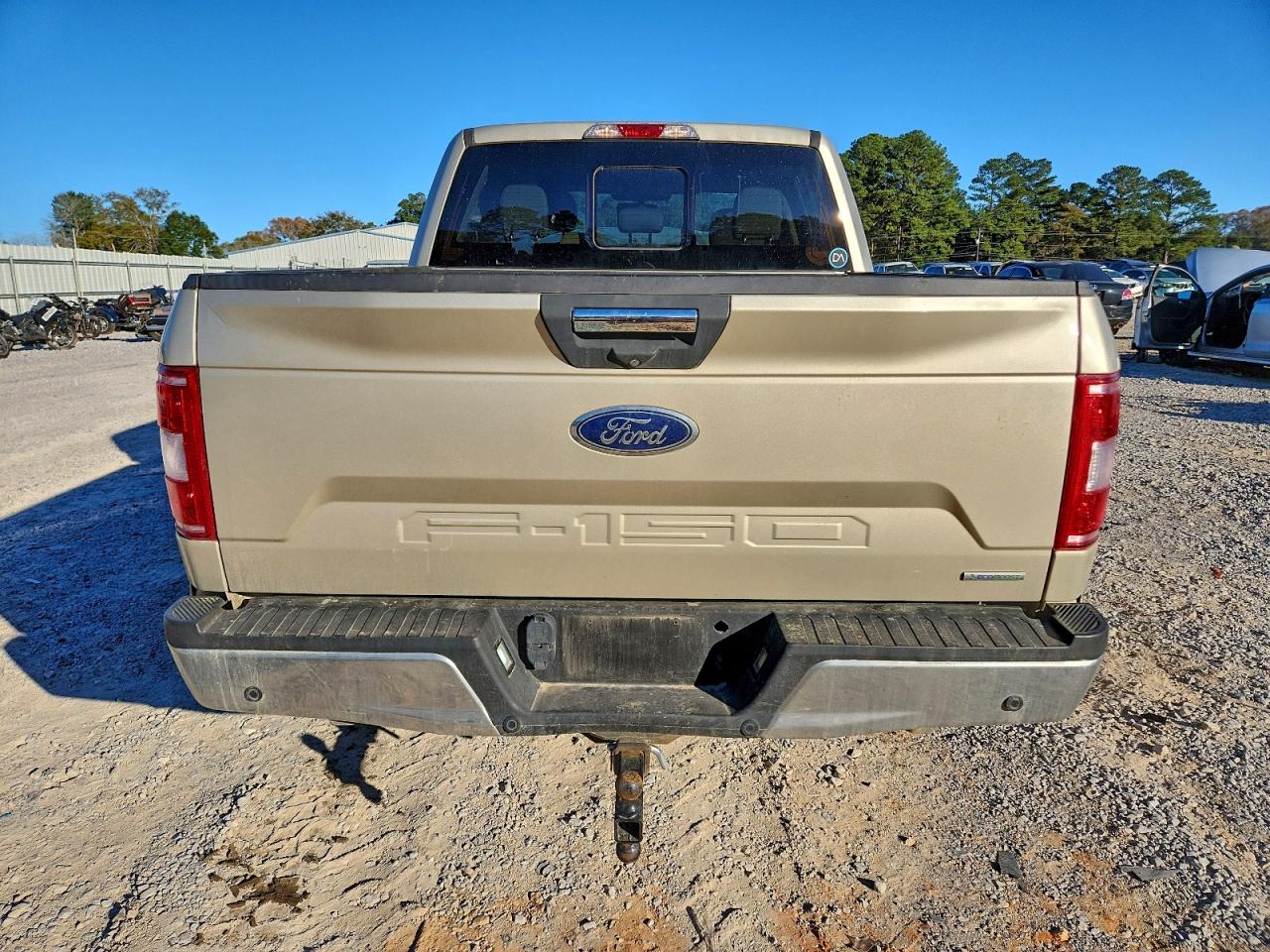 Ford F-150 Supercrew Image 4