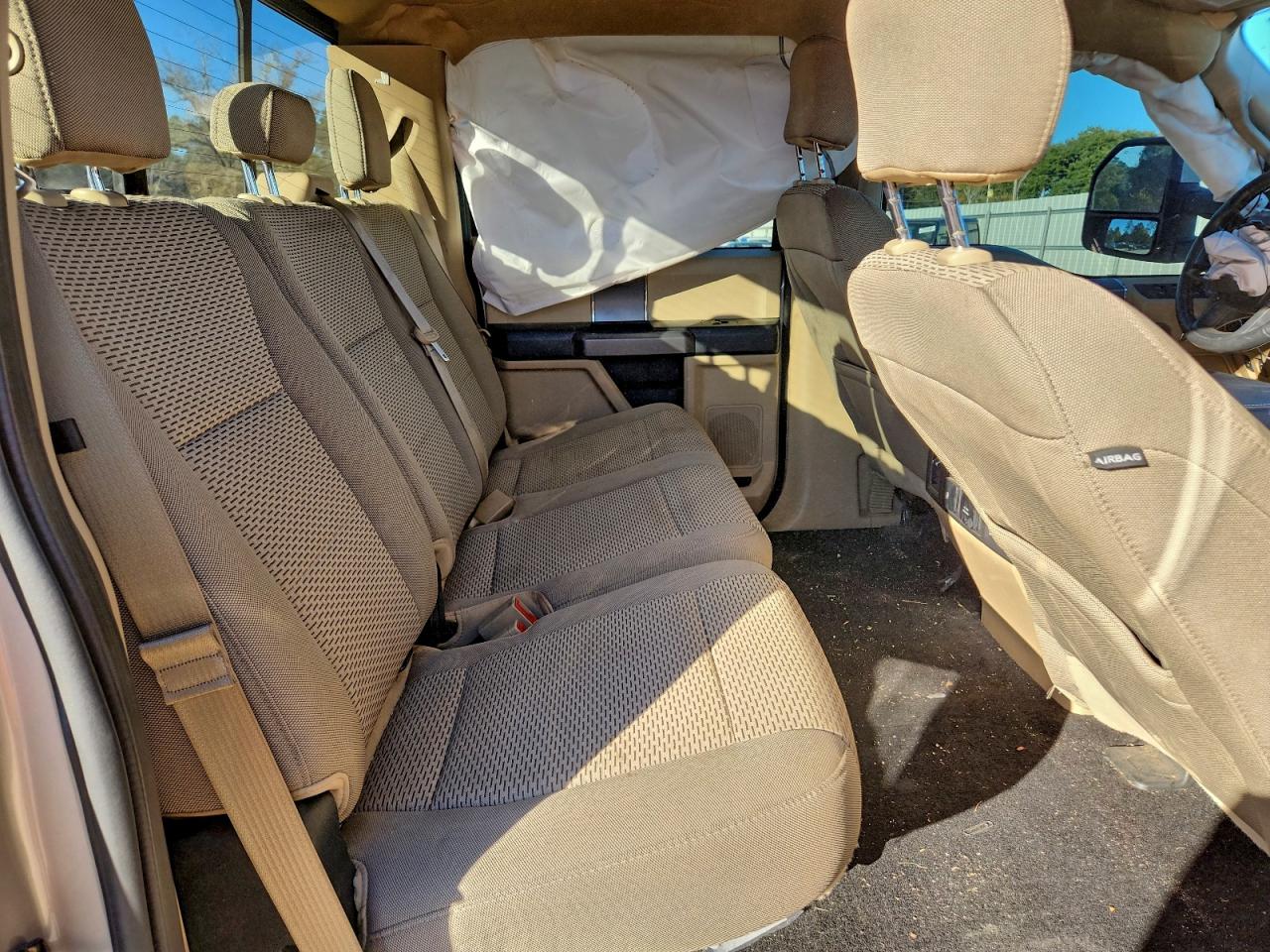 Ford F-150 Supercrew Image 11