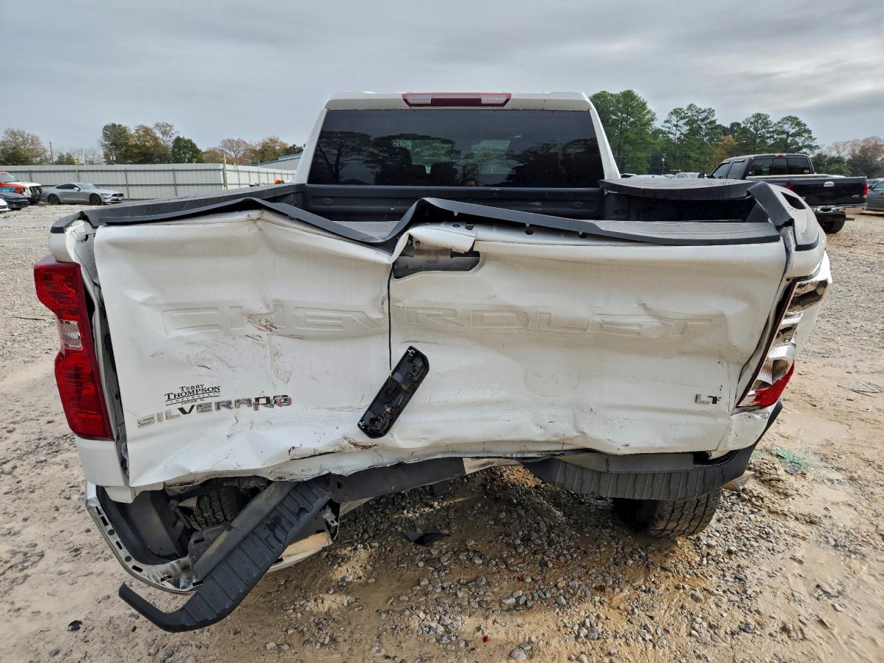 Chevrolet Silverado K1500 Lt Image 12