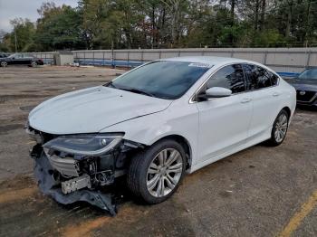  Salvage Chrysler 200