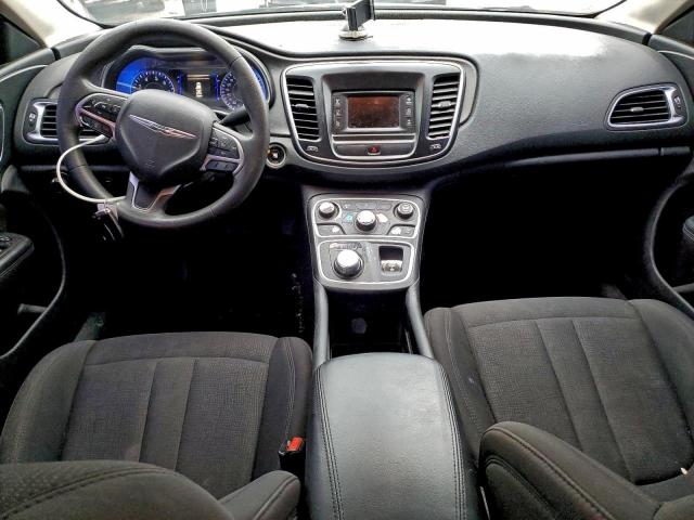 Chrysler 200 Limited Image 9