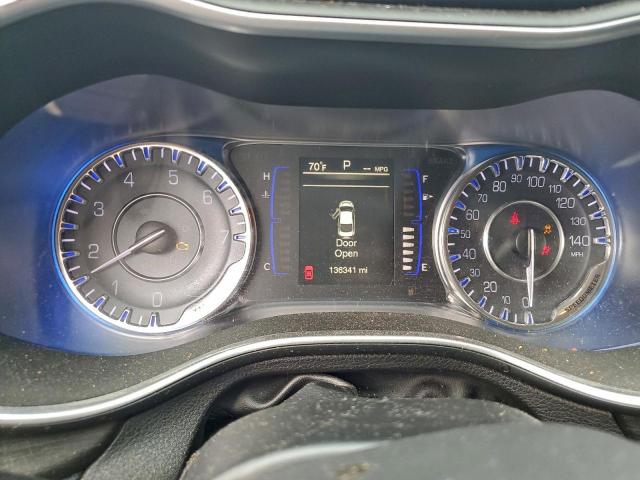 Chrysler 200 Limited Image 5