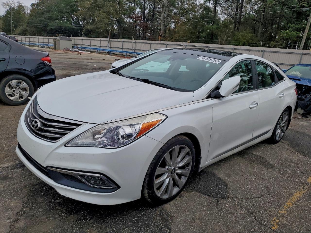 Hyundai Azera Limited Image 1