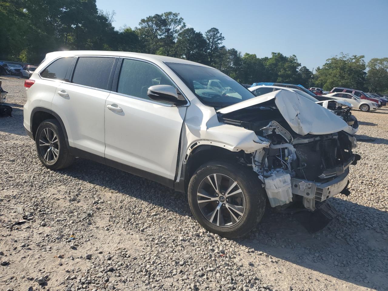 Toyota Highlander Le Image 2