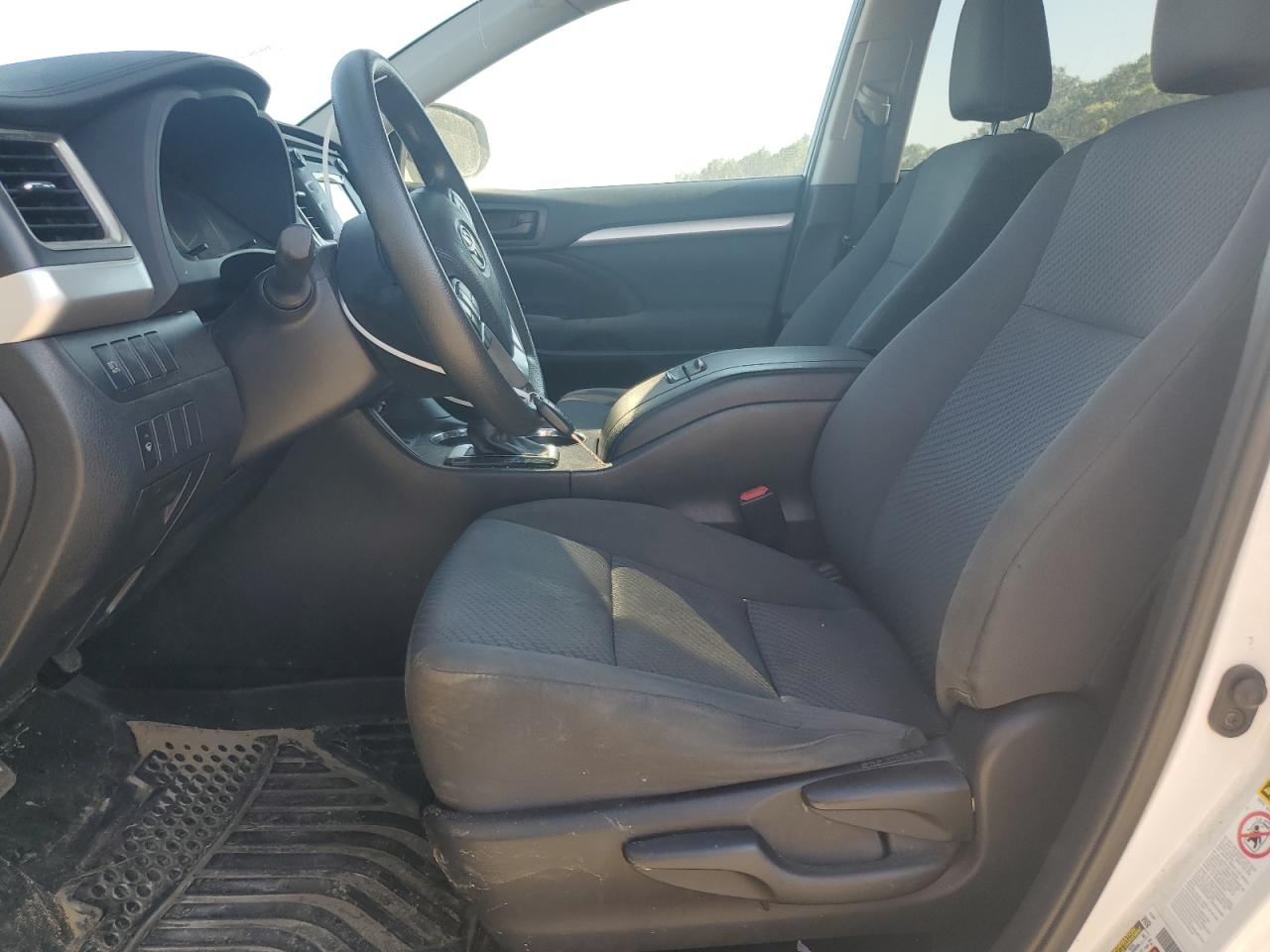 Toyota Highlander Le Image 5