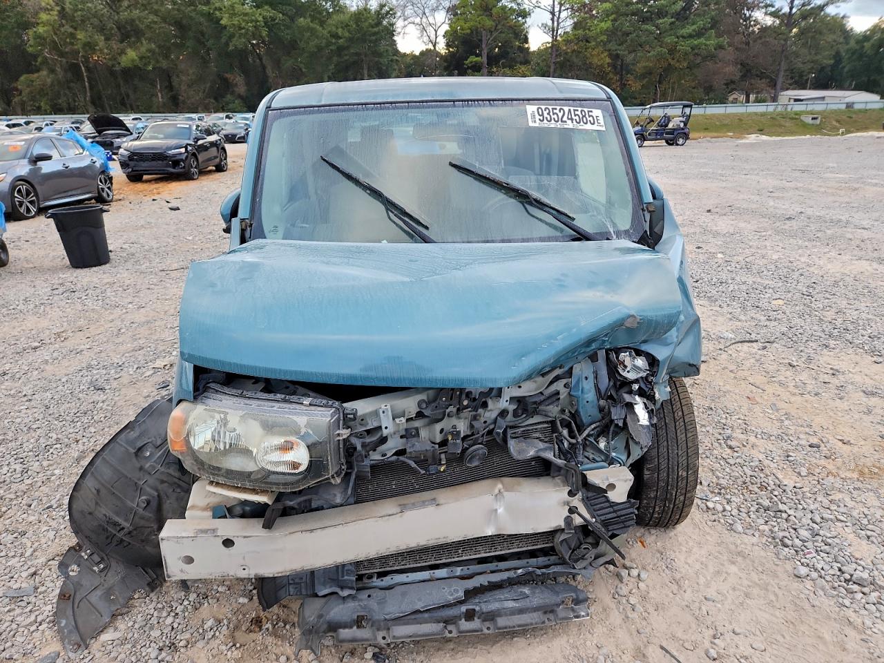 Nissan cube Base Image 2