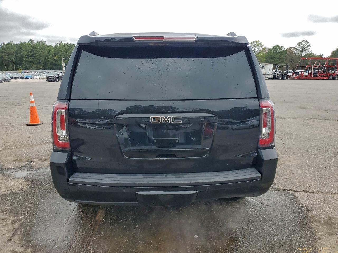GMC Yukon Slt Image 6