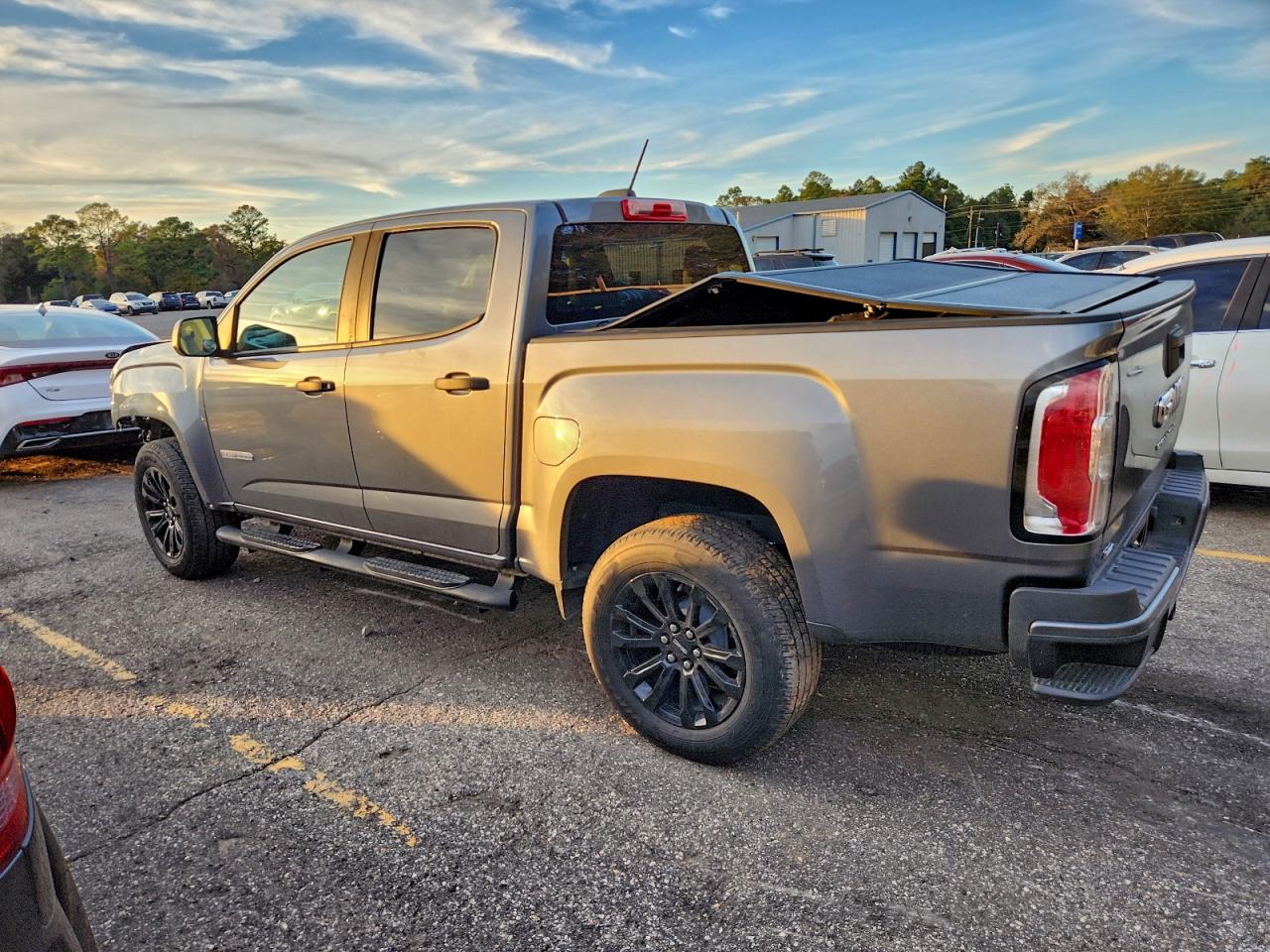 GMC Canyon Elevation Image 12