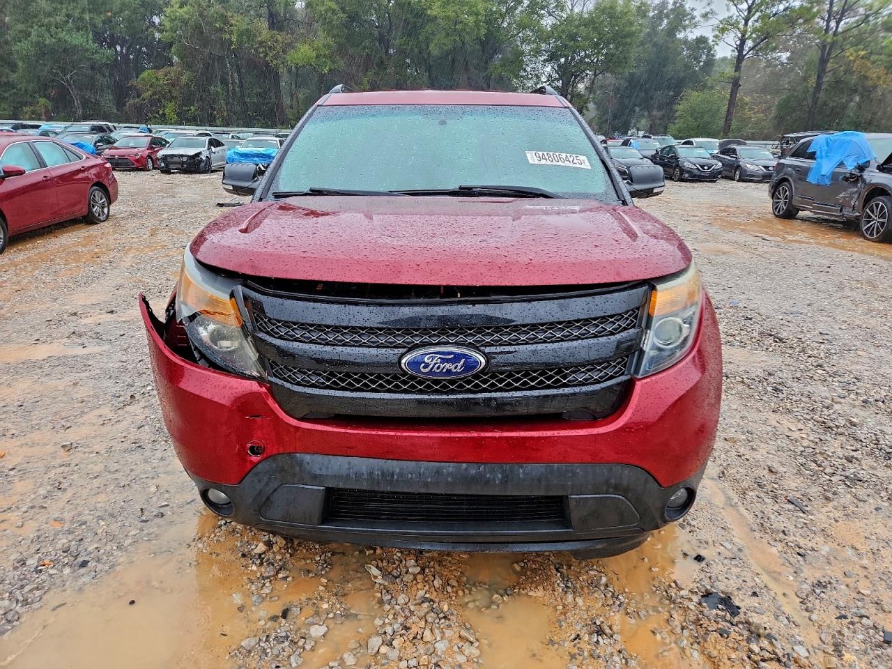 Ford Explorer Sport Image 6