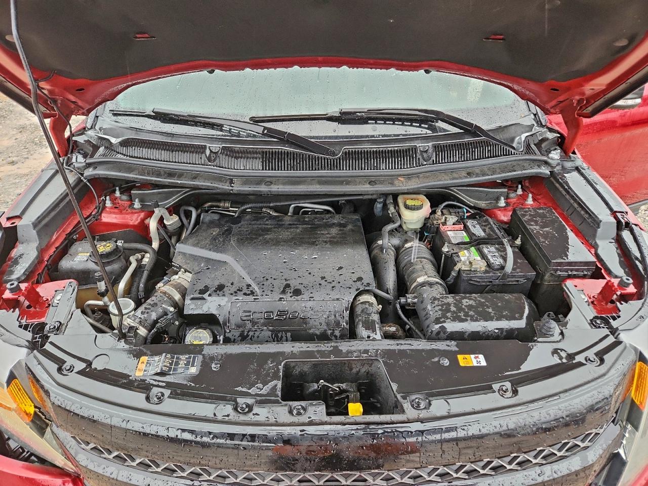 Ford Explorer Sport Image 5