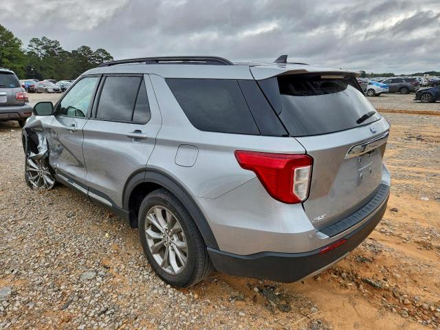 Ford Explorer Xlt Image 2