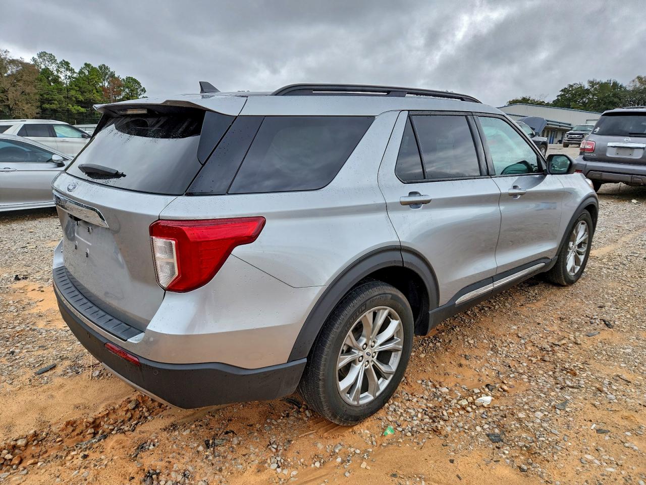 Ford Explorer Xlt Image 4