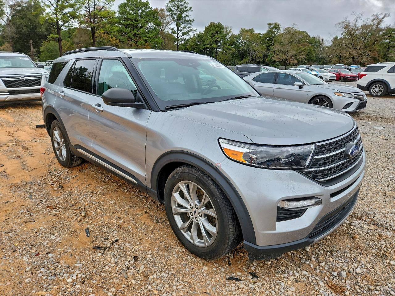 Ford Explorer Xlt Image 5