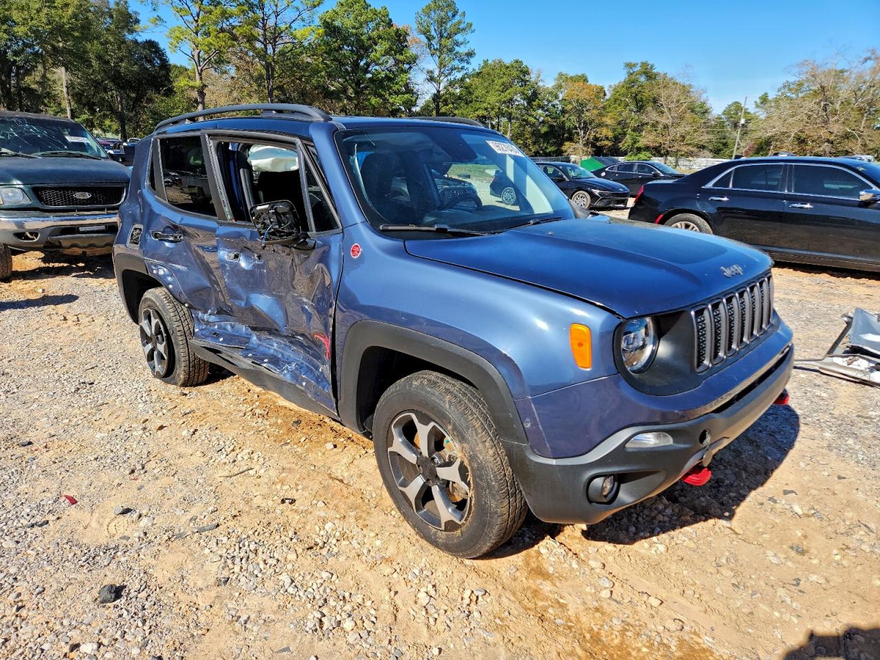 Jeep Renegade Trailhawk Image 5