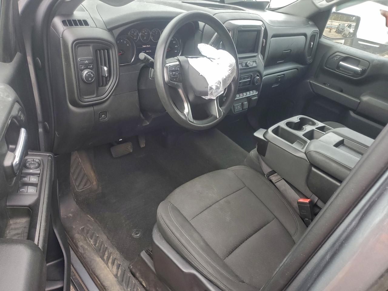 Chevrolet Silverado C1500 Custom Image 7