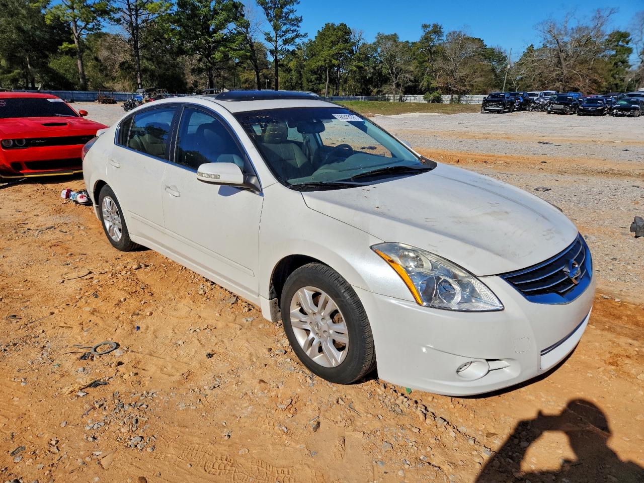 Nissan Altima Base Image 4