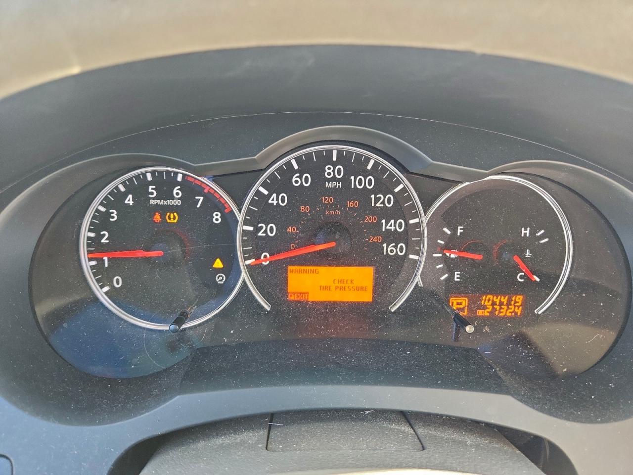 Nissan Altima Base Image 9