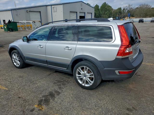 Volvo XC70 T5 Premier Image 2