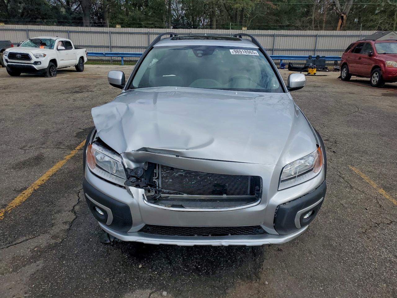 Volvo XC70 T5 Premier Image 4
