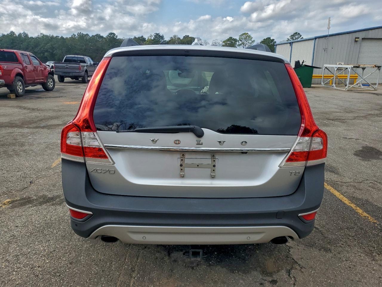 Volvo XC70 T5 Premier Image 7