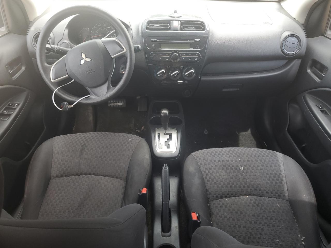 Mitsubishi Mirage Es Image 9