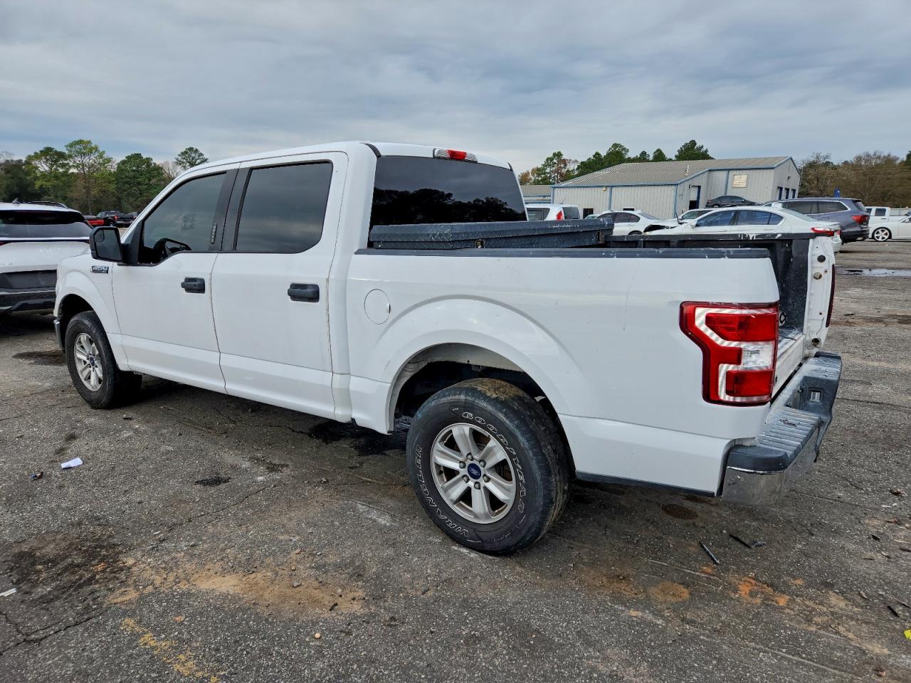 Ford F-150 Supercrew Image 9