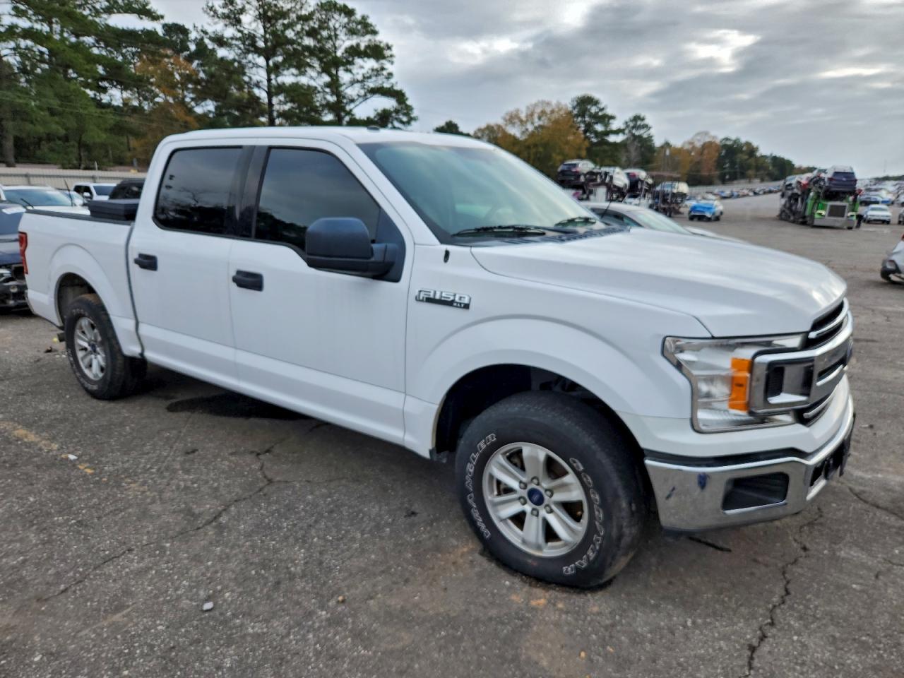 Ford F-150 Supercrew Image 3
