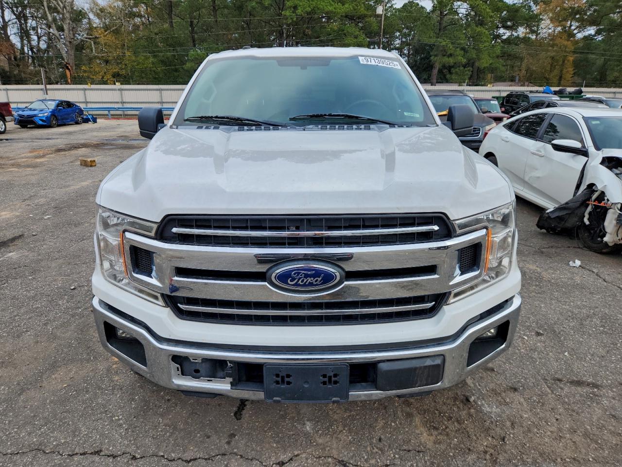 Ford F-150 Supercrew Image 7
