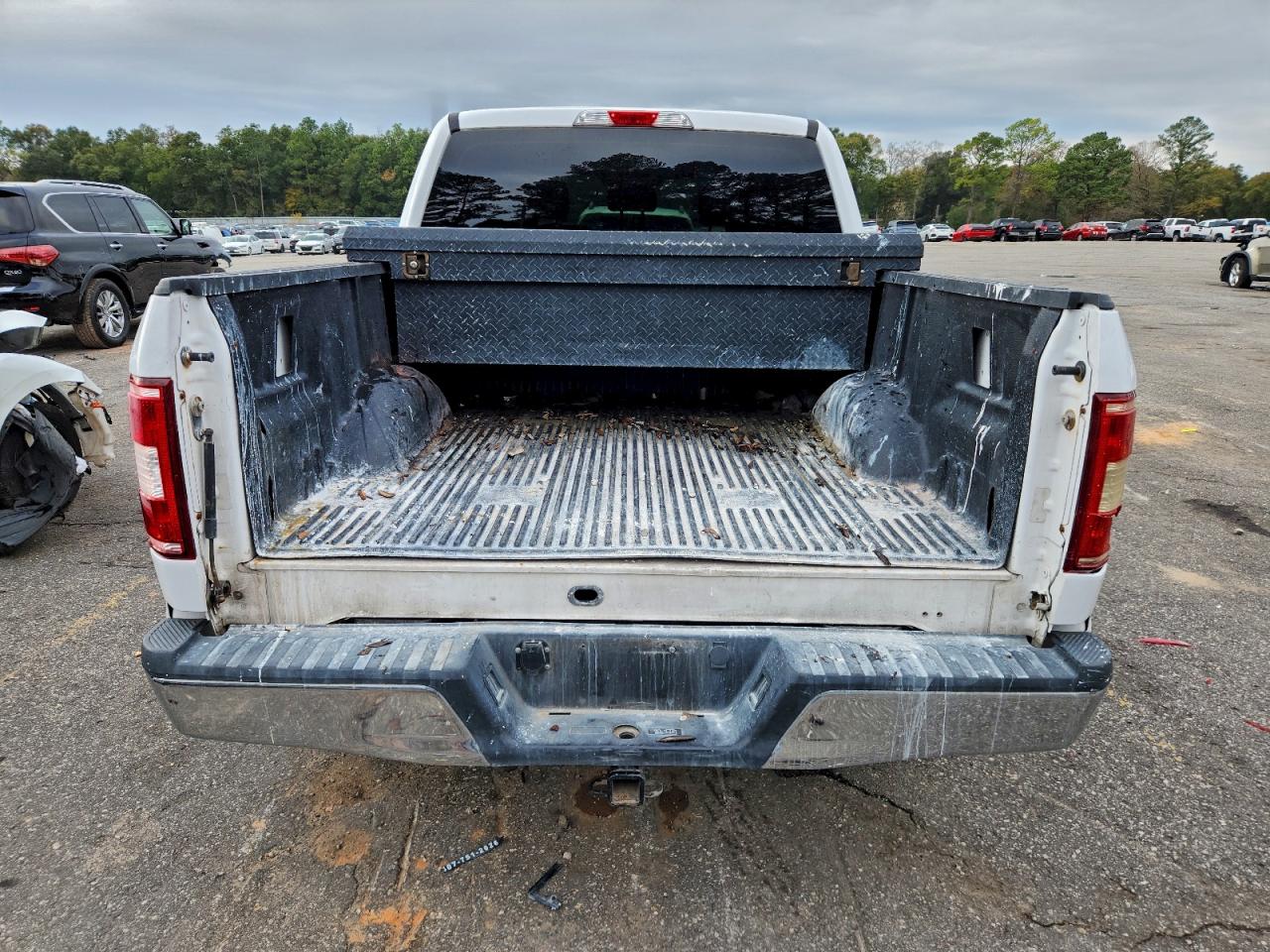 Ford F-150 Supercrew Image 6