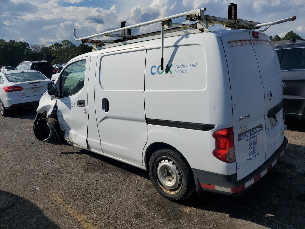 Nissan Nv 2.5s Image 4