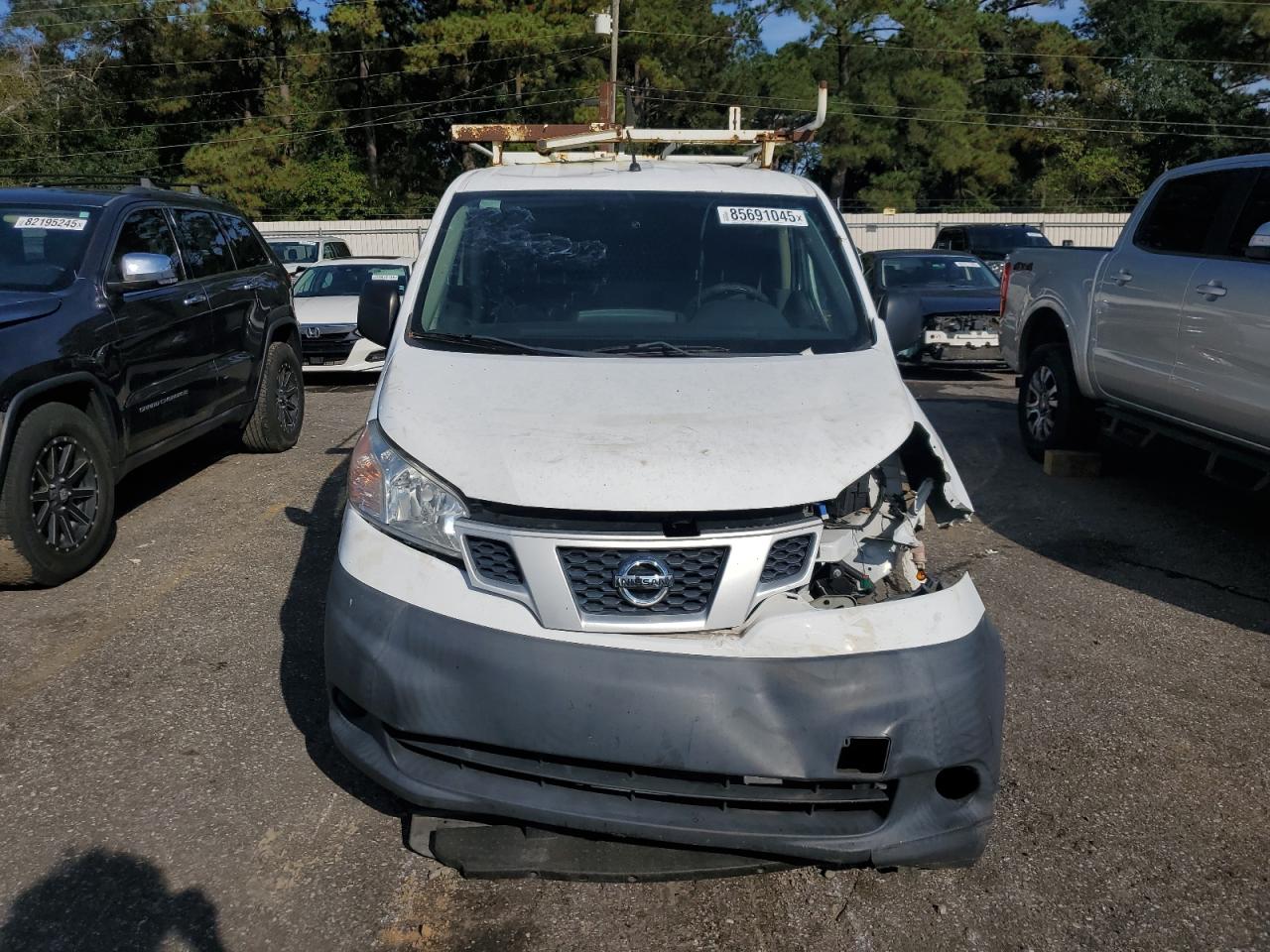 Nissan Nv 2.5s Image 13