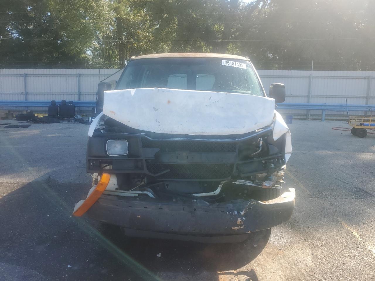 Chevrolet Express Image 8