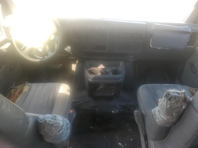 Chevrolet Express Image 9