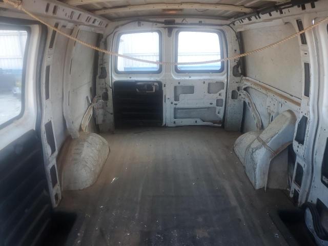 Chevrolet Express Image 11