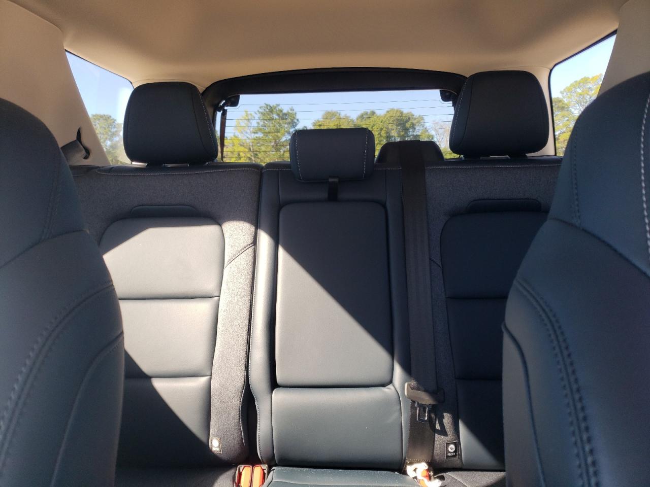 Ford Bronco Outer Banks Image 2