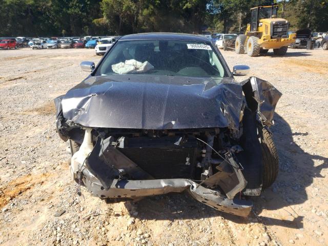 Chrysler 300 Image 8