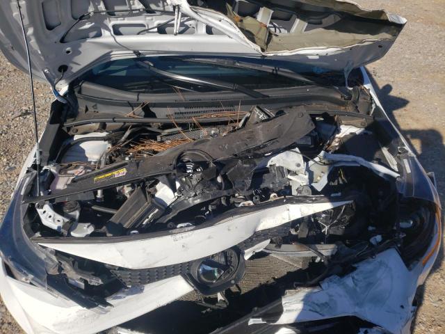 Toyota Corolla Le Image 12