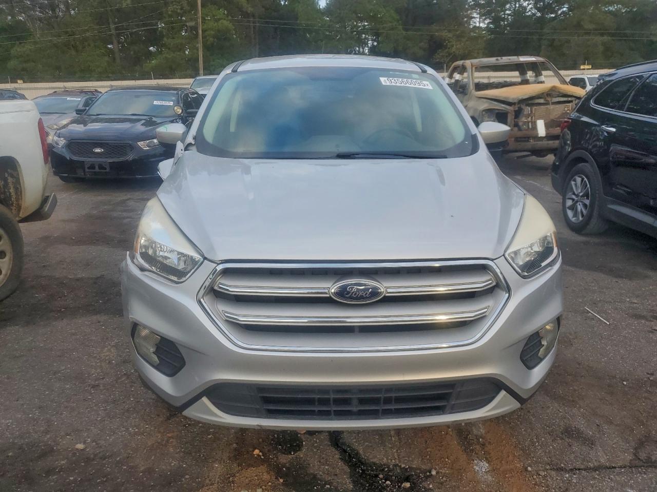 Ford Escape Se Image 9